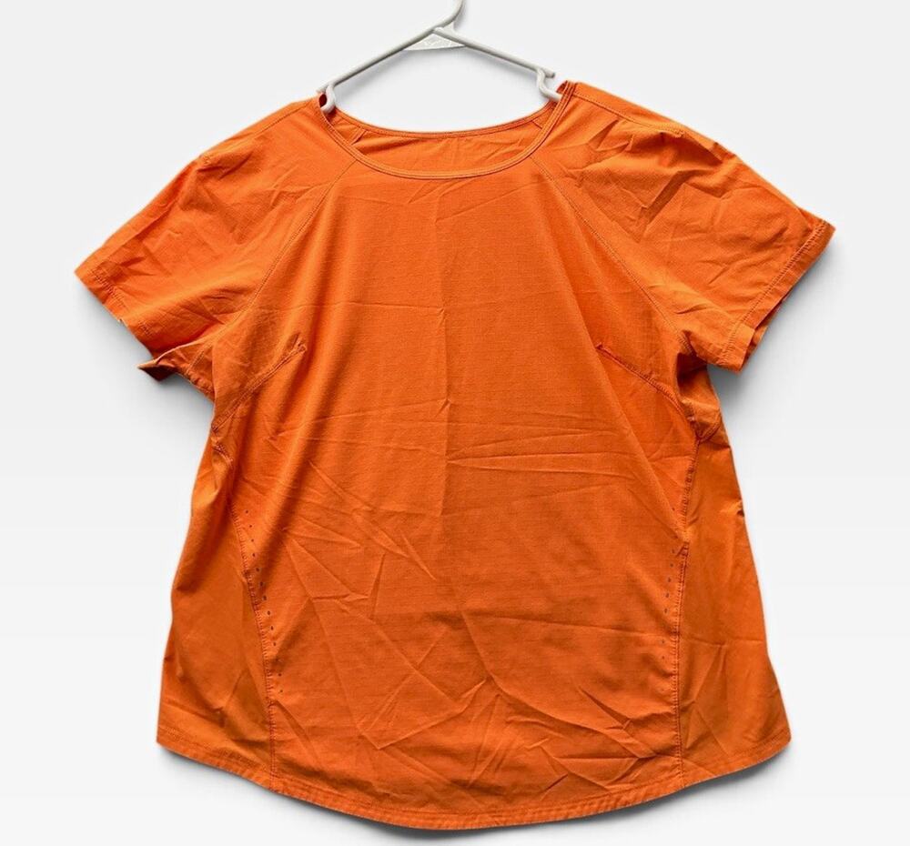 Lululemon Activewear Breathable Polyester Solid Round Neck top size 4 orange